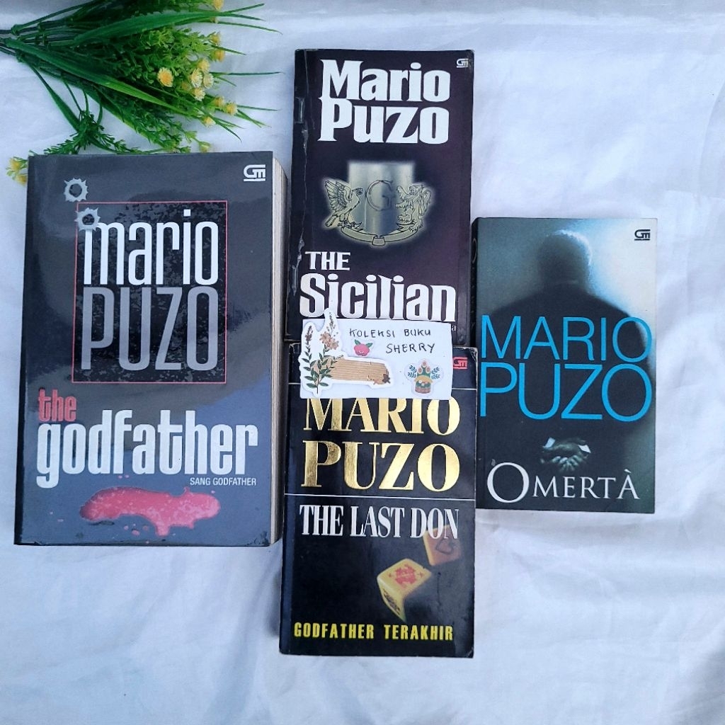 Novel Mario Puzo - The Godfather The Sicilian The Last Don Omerta