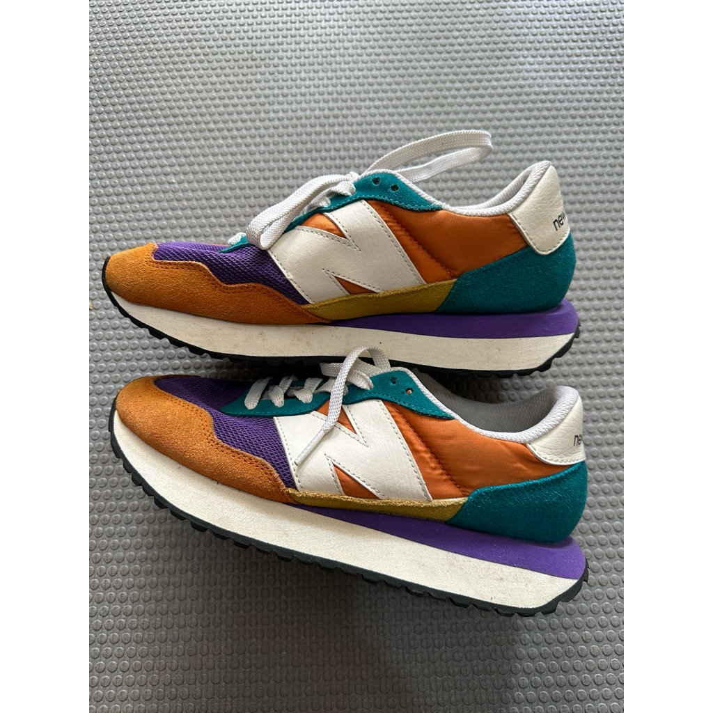 sepatu sneaker nb 237 multi colour sz 37.5