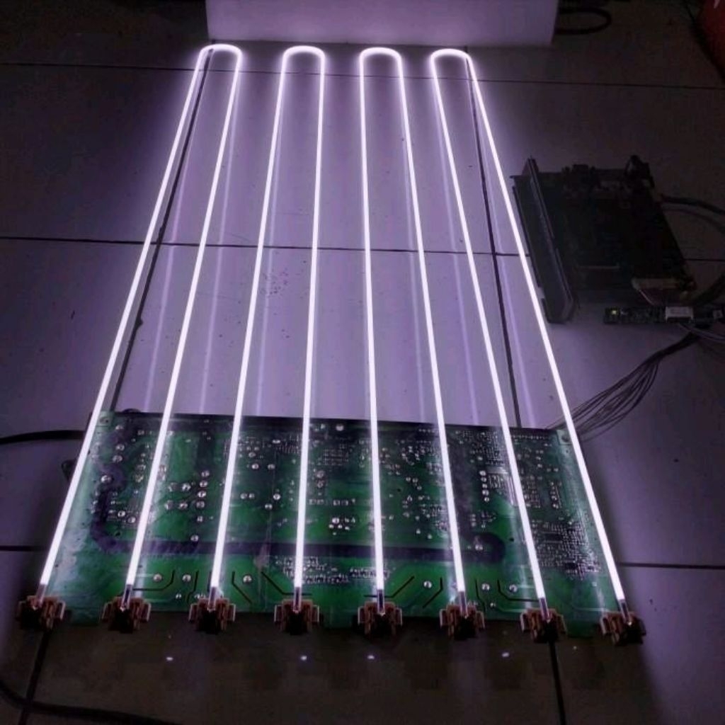 1 SET LAMPU NEON CCFL BACKLIGHT TV LCD TOSHIBA 32 INCH MODEL 32AV700E 32AV700 ORIGINAL