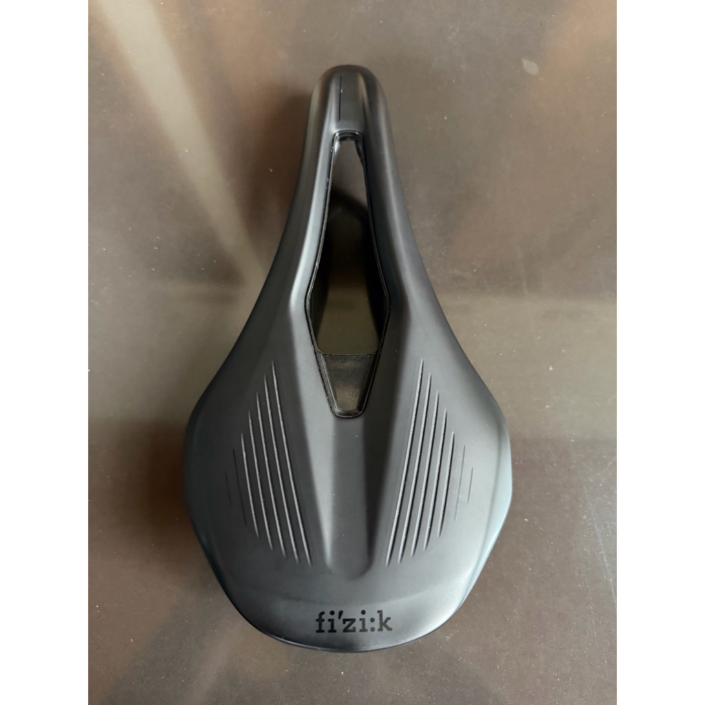 Saddle Fizik Argo R3 Black 145mm - Sadel Sepeda Roadbike Rail Carbon