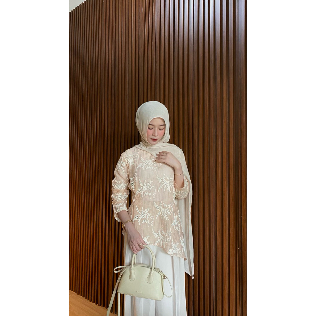 Sissy Blouse
