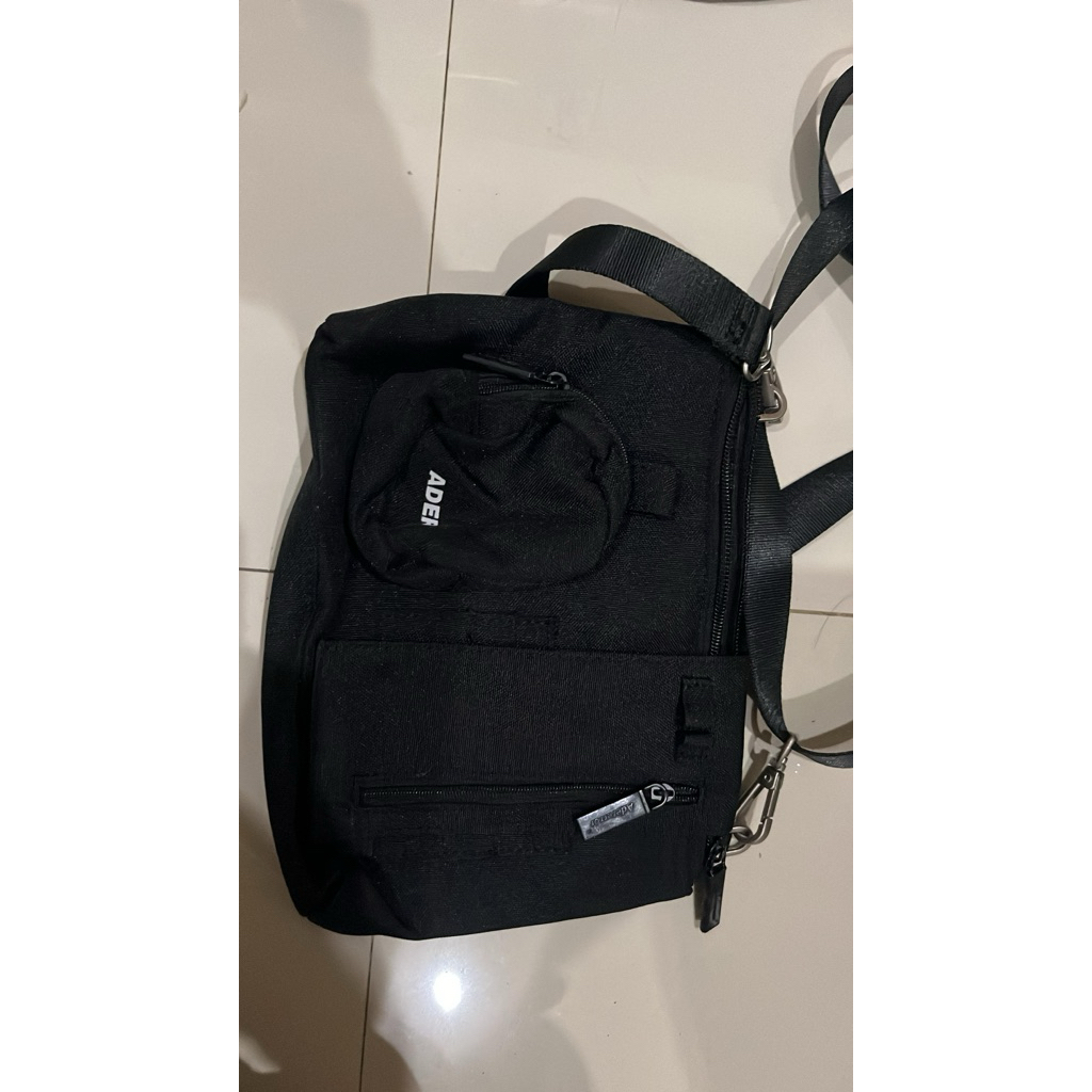 Ader error slingbag