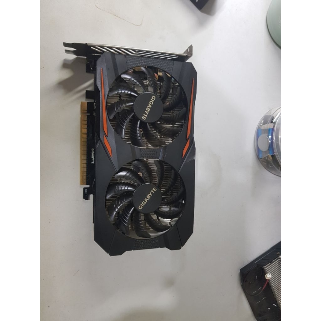 vga gigabyte gtx 1050 2gb non pin hemat daya