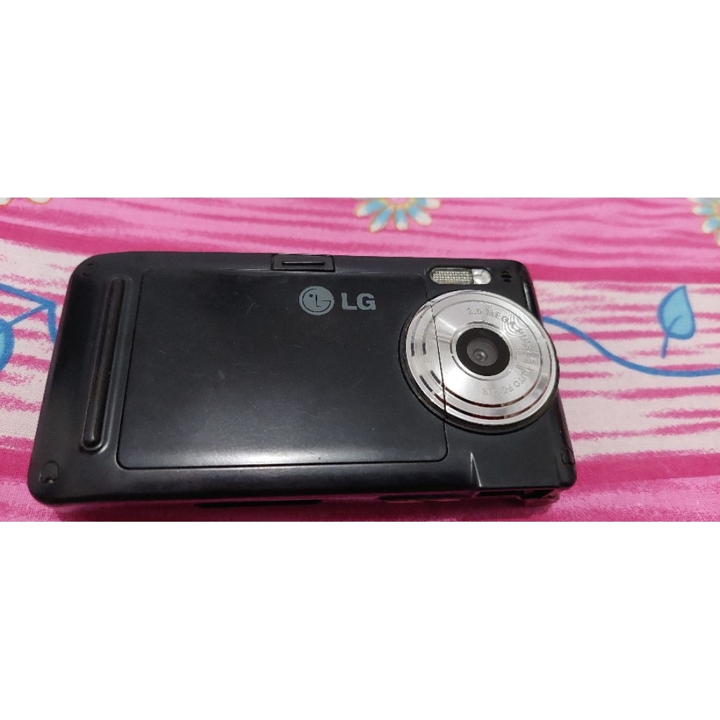 HP Jadul LG P7200