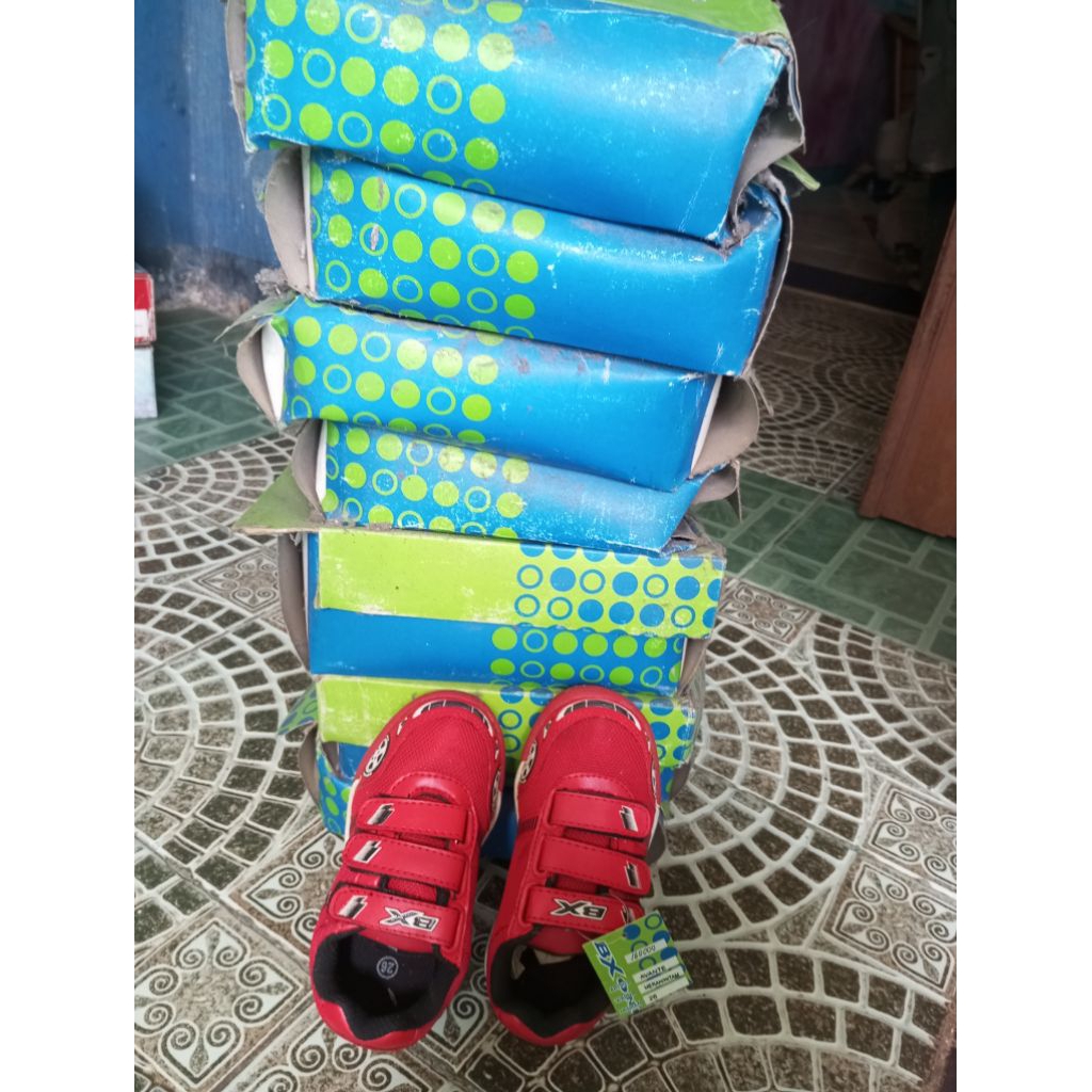 sepatu anak cowo bx one