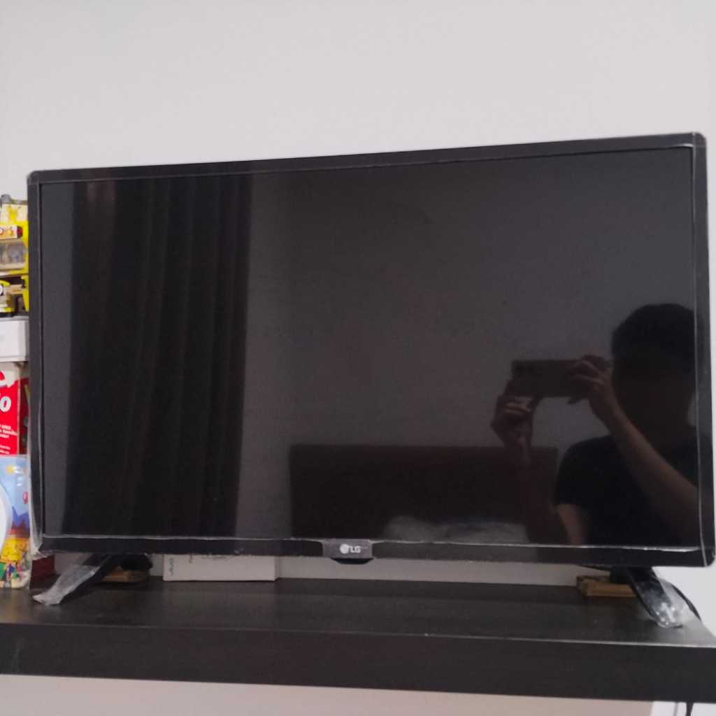 (BEKAS) TV LG 32LF520A 32 inch Normal Belum Pernah Dibongkar/Servis (MINUS KOTAK) Original 100%