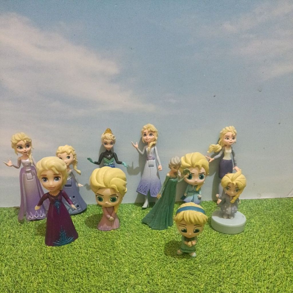 Frozen II Elsa Action Figure Disney