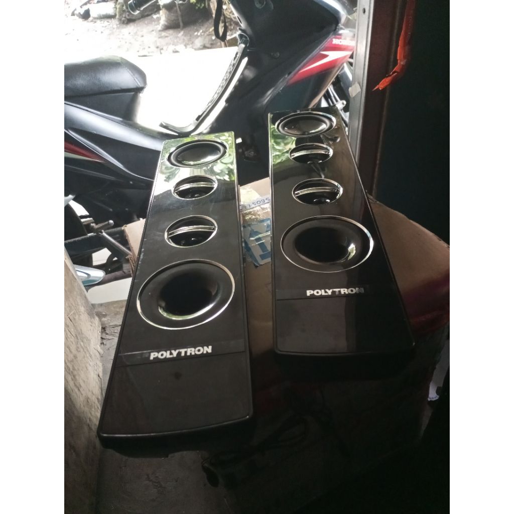 speaker tower polytron sepasang tanpa kaki