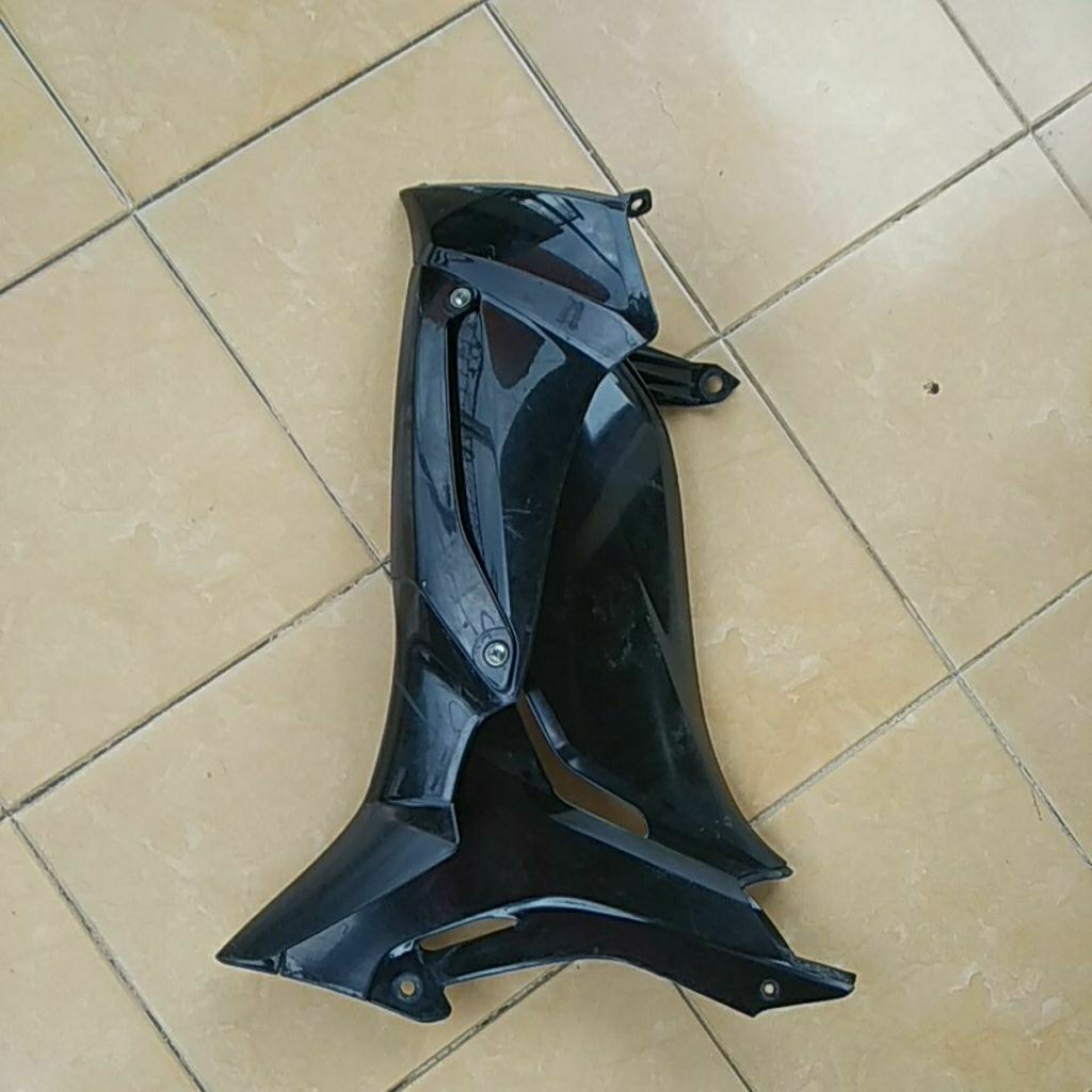 Sayap Depan Suzuki Smash Titan KIRI Original Bekas