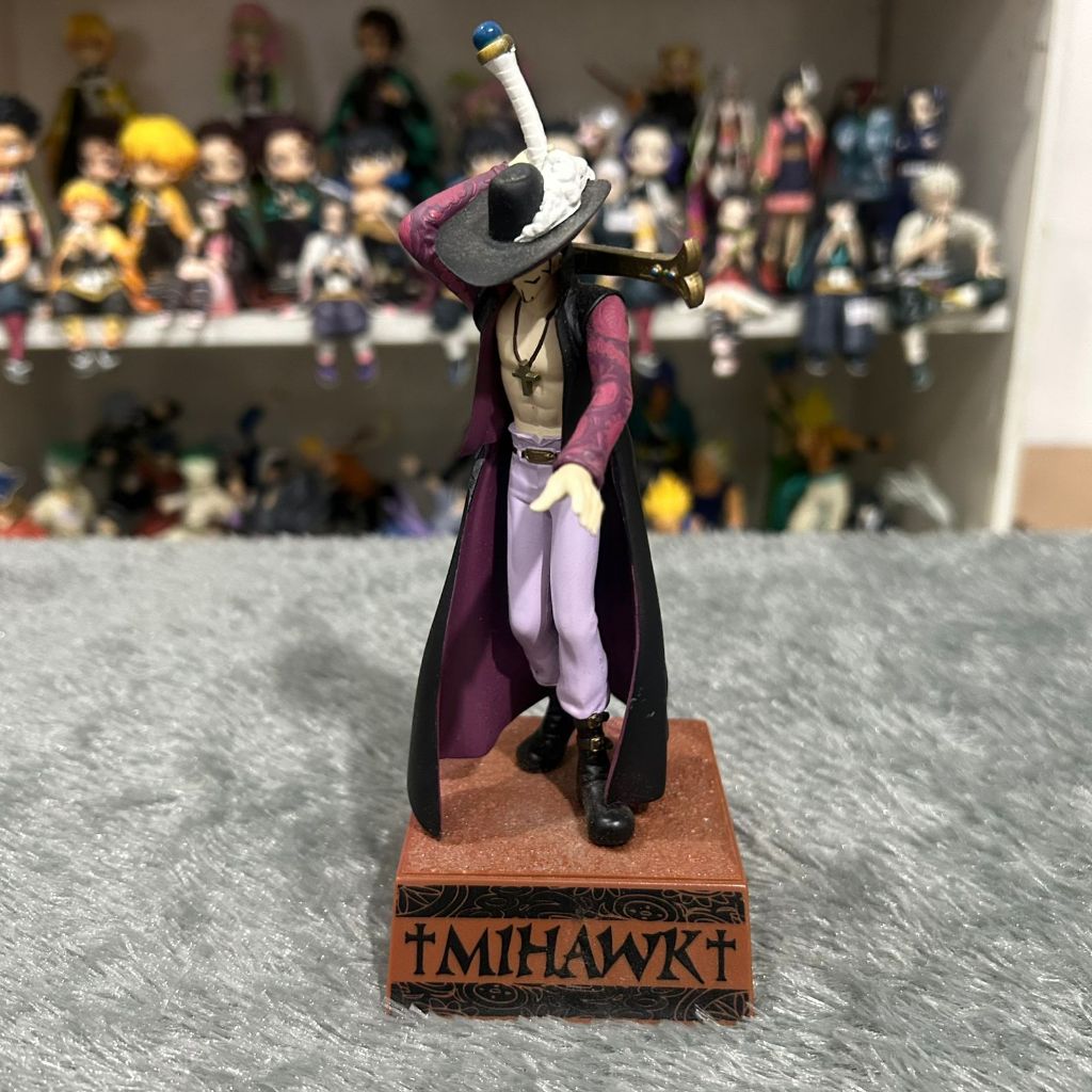 [LOOSE] Great Sea Route Pirate Figure Mihawk One Piece Mihawk