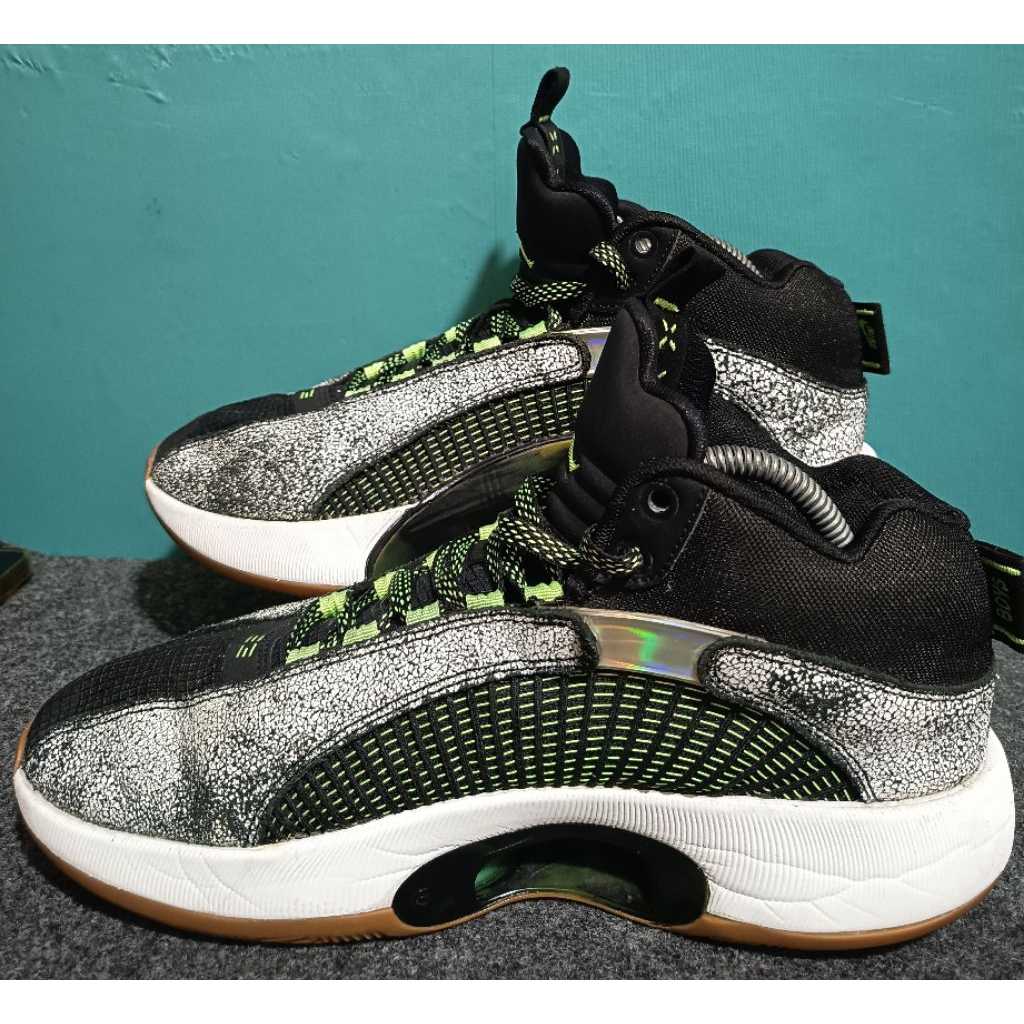 NIK3 JORDAN 35 SZ 41,5