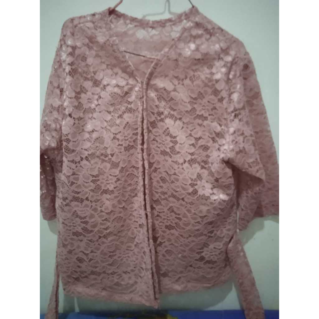 OUTER BROKAT FURING PRELOVED OUTER PEREMPUAN OUTER PINK WANITA ACARA PESTA OUTER PEREMPUAN OUTER WAN