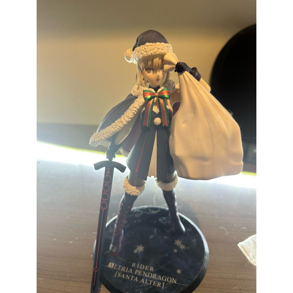 Saber Alter Santa
