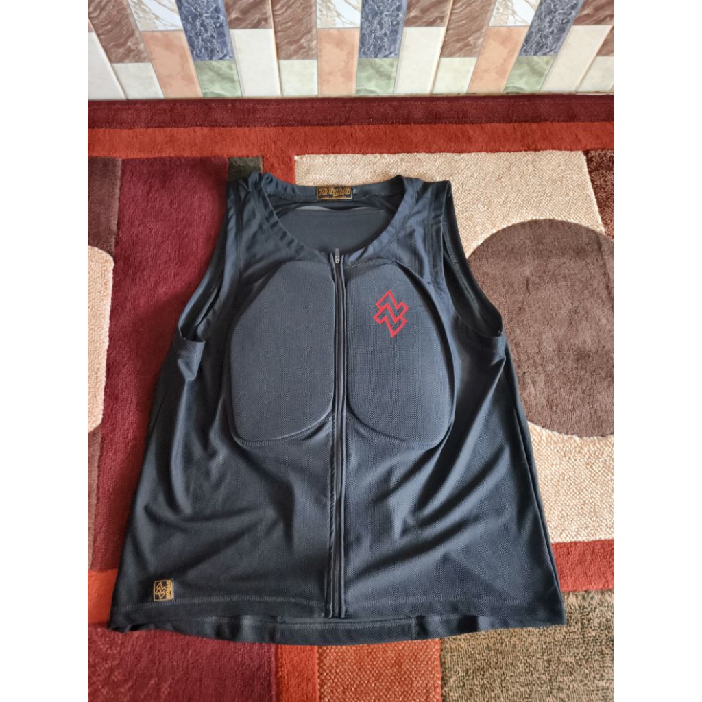pelindung dada dan punggung MTB zigzag size XXL
