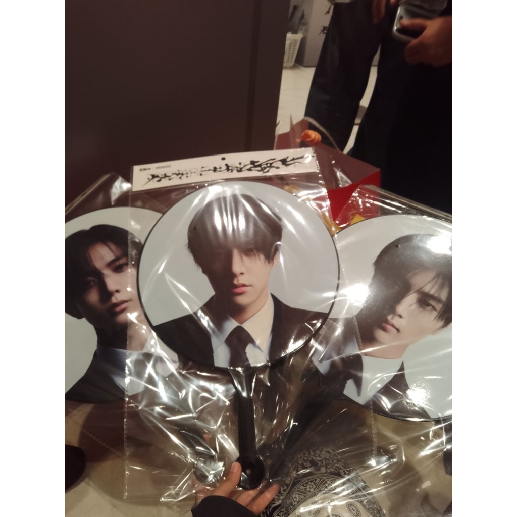Miniso x Enhypen Impict Enhypen dan Card Holder Keychain Official