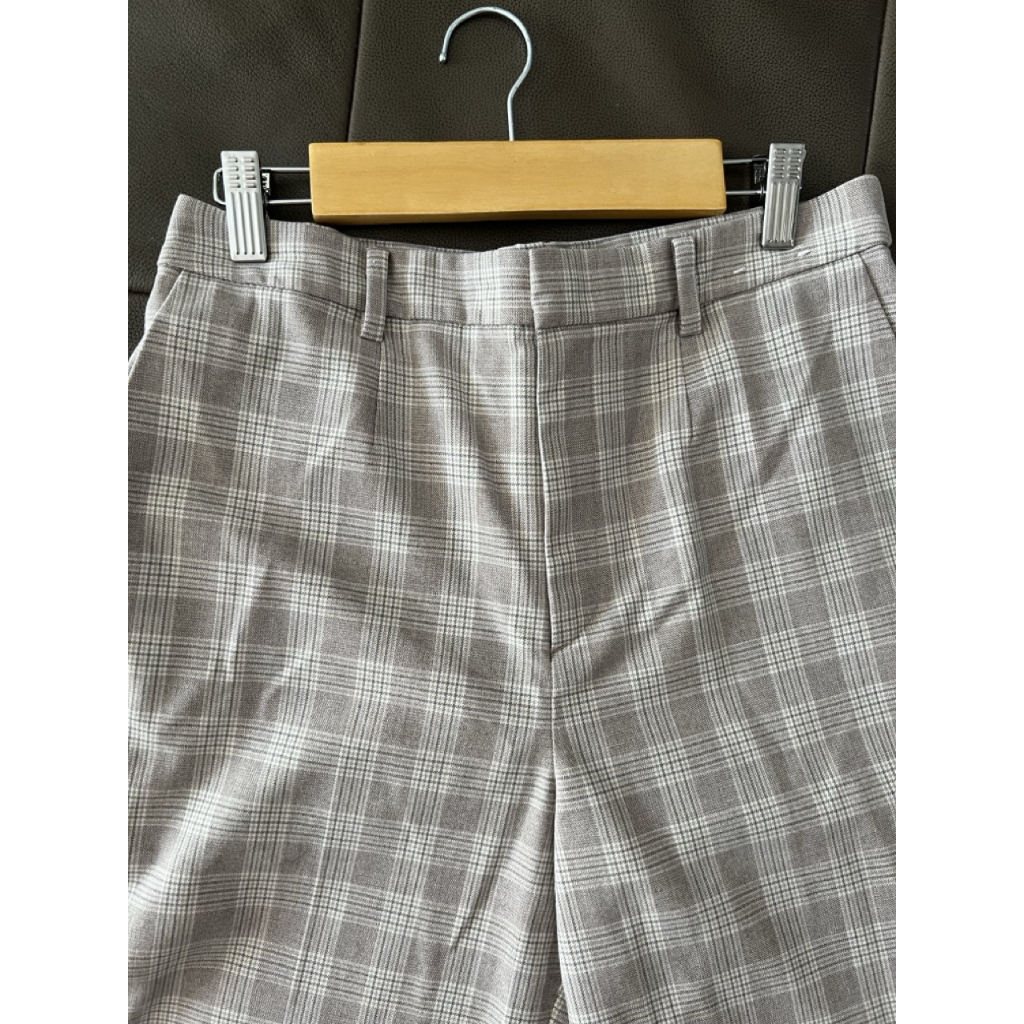 [PRELOVED] WOMEN UNIQLO Straight Pants