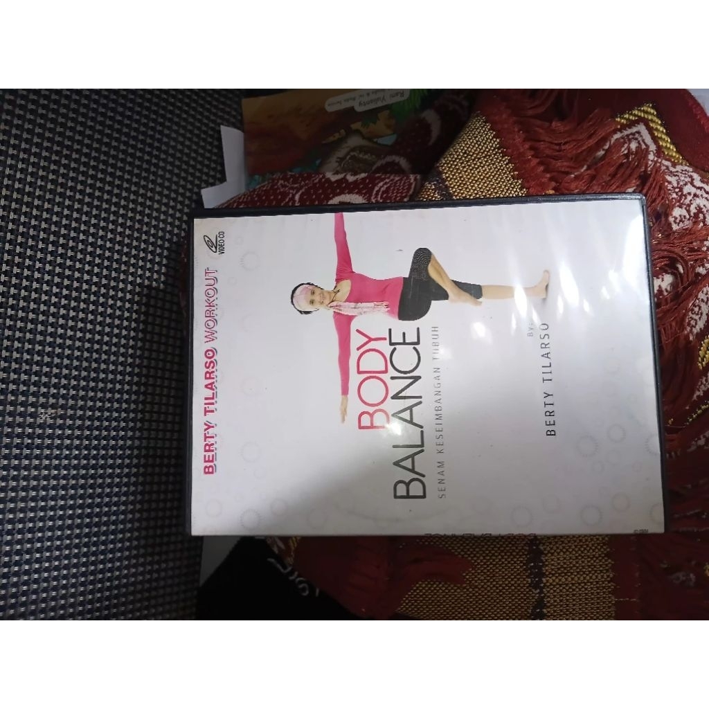 Kaset VCD senam bugar berty tilarso "BODY BALANCE" Keseimbangan gaya tubuh .