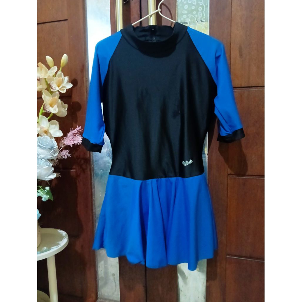 Preloved Baju Renang Remaja Dewasa Warna Pekat / Swimwear Ogival Besar Slimfit