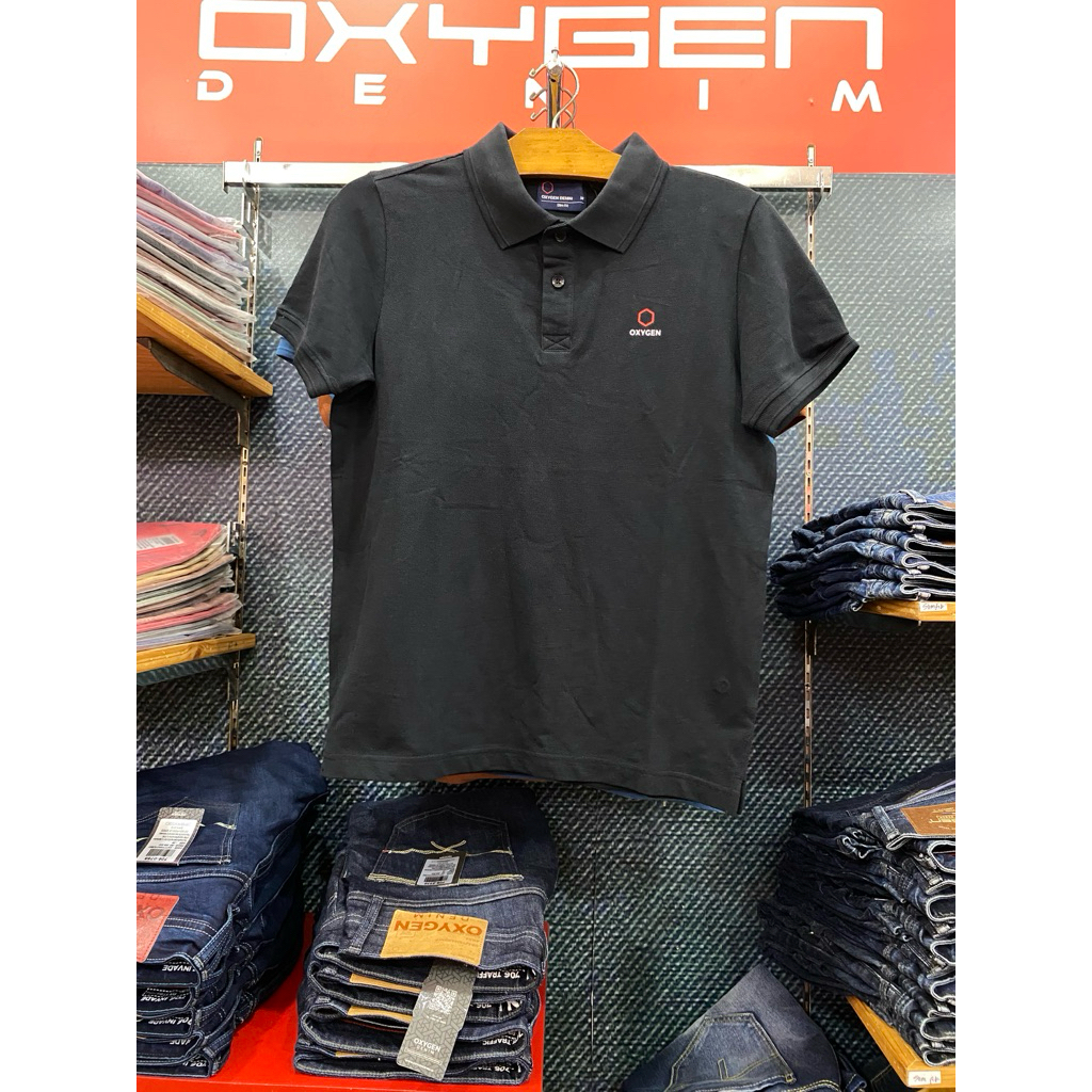 kaos kerah oxygen hitam