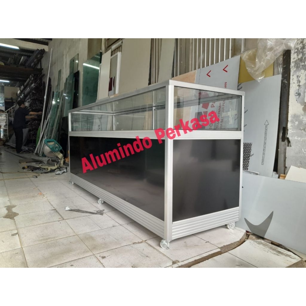 Etalase / etalase accesories / etalase hp / etalase perhiasan / etalase murah