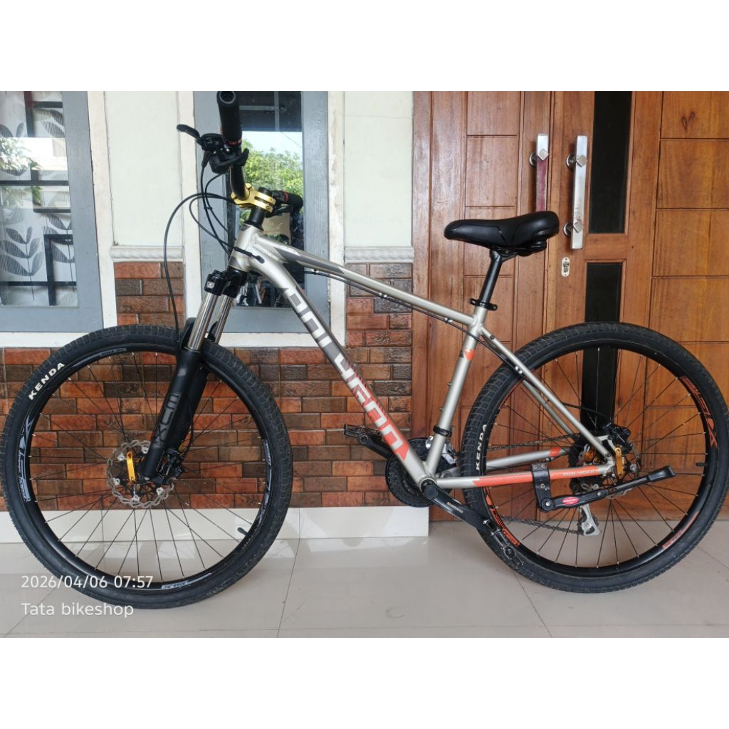 Sepeda gunung MTB Polygon Premier 4 2020 scond