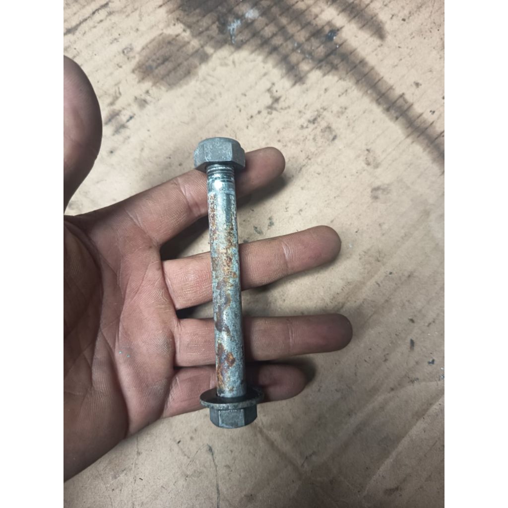 Baut prolink unitrack bagian panjang yamaha scorpio ori
