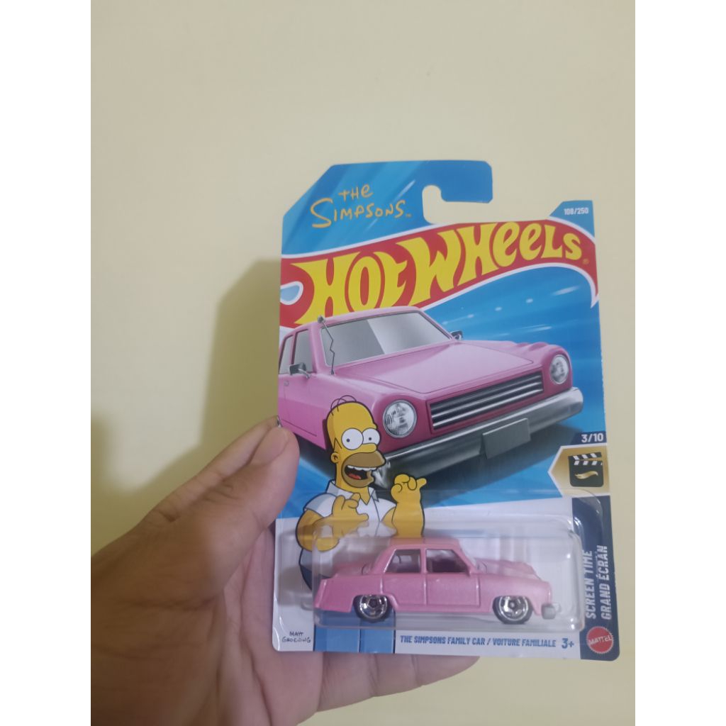 Hot Wheels Simpsons Family Car