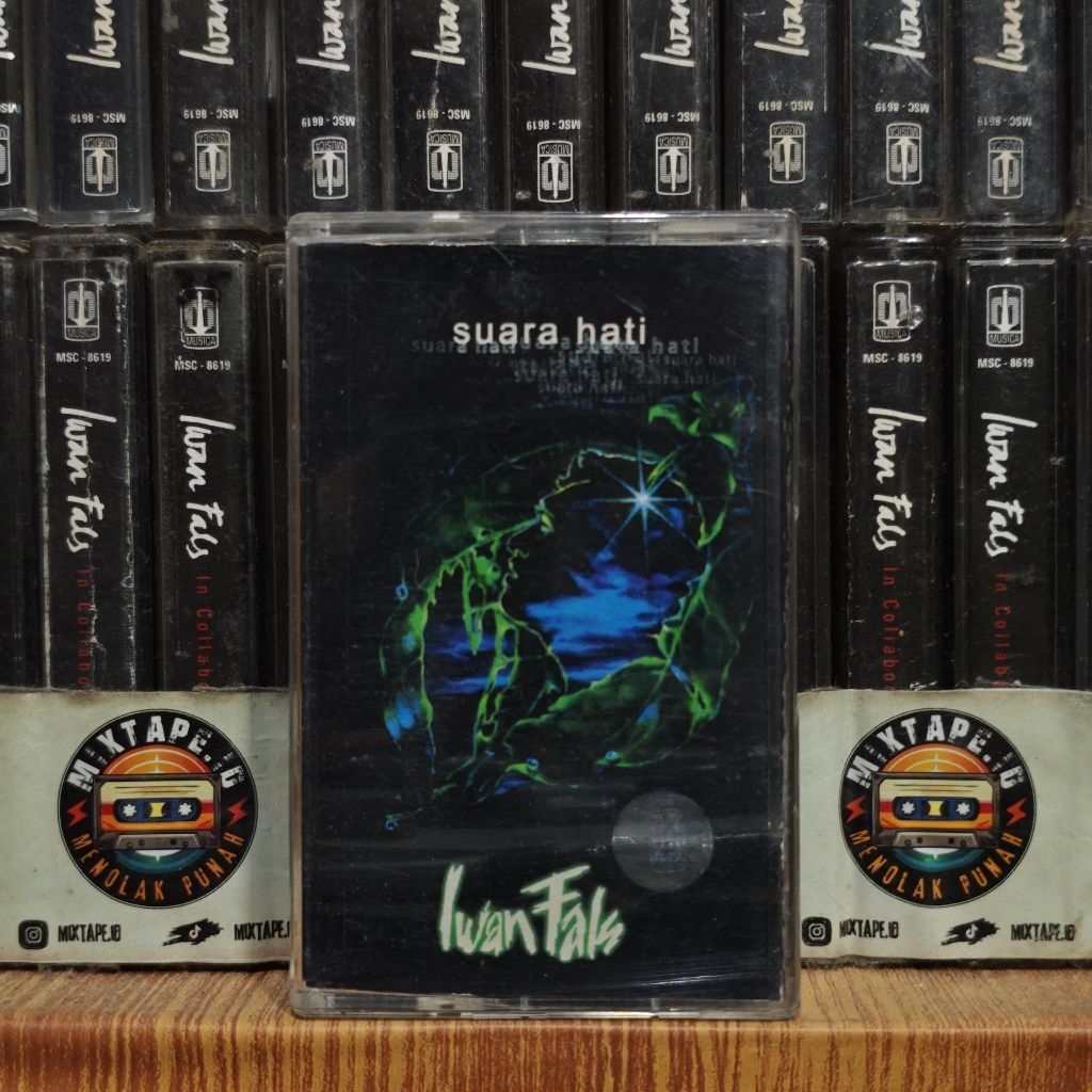 Kaset - Iwan Fals - Suara Hati - Kaset Pita - Radio Tape - Radio - Pemutar Kaset - Retro - Classic -