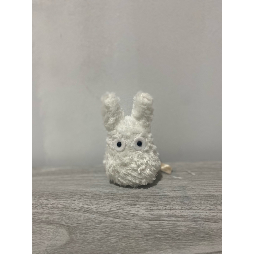 Totoro Putih Bulu Mawar