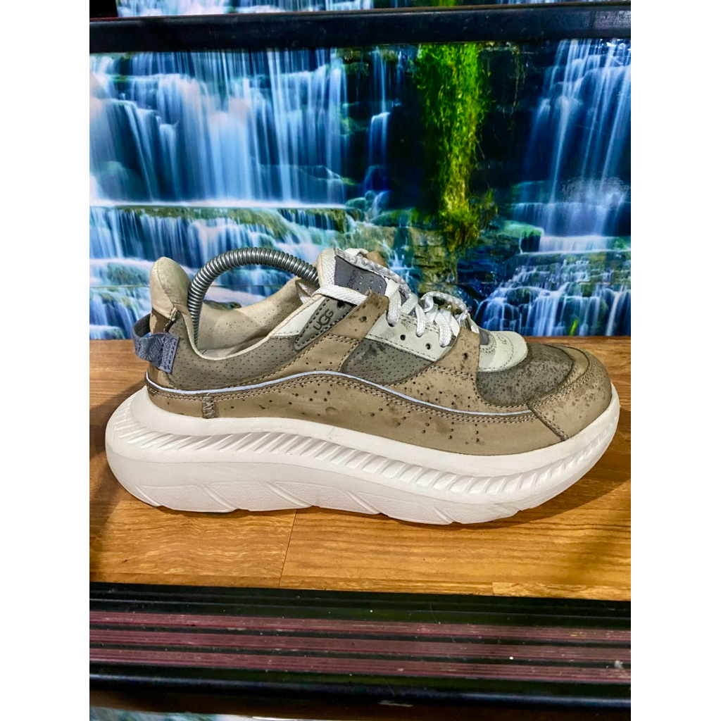 Sepatu Sneakers Jonggol Size 40 Insol 25