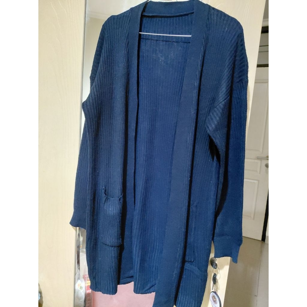 cardigan hitam panjang