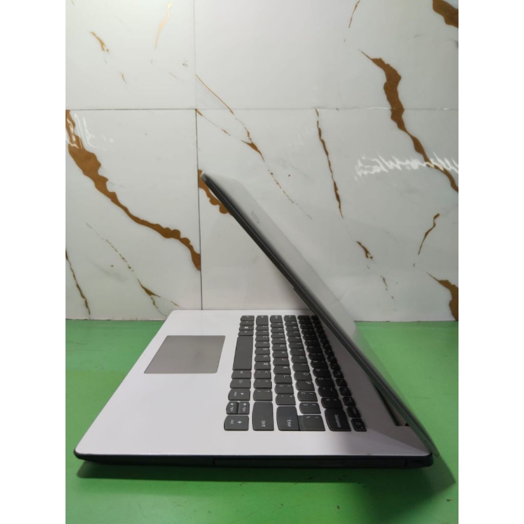 Laptop Lenovo Ideapad 330