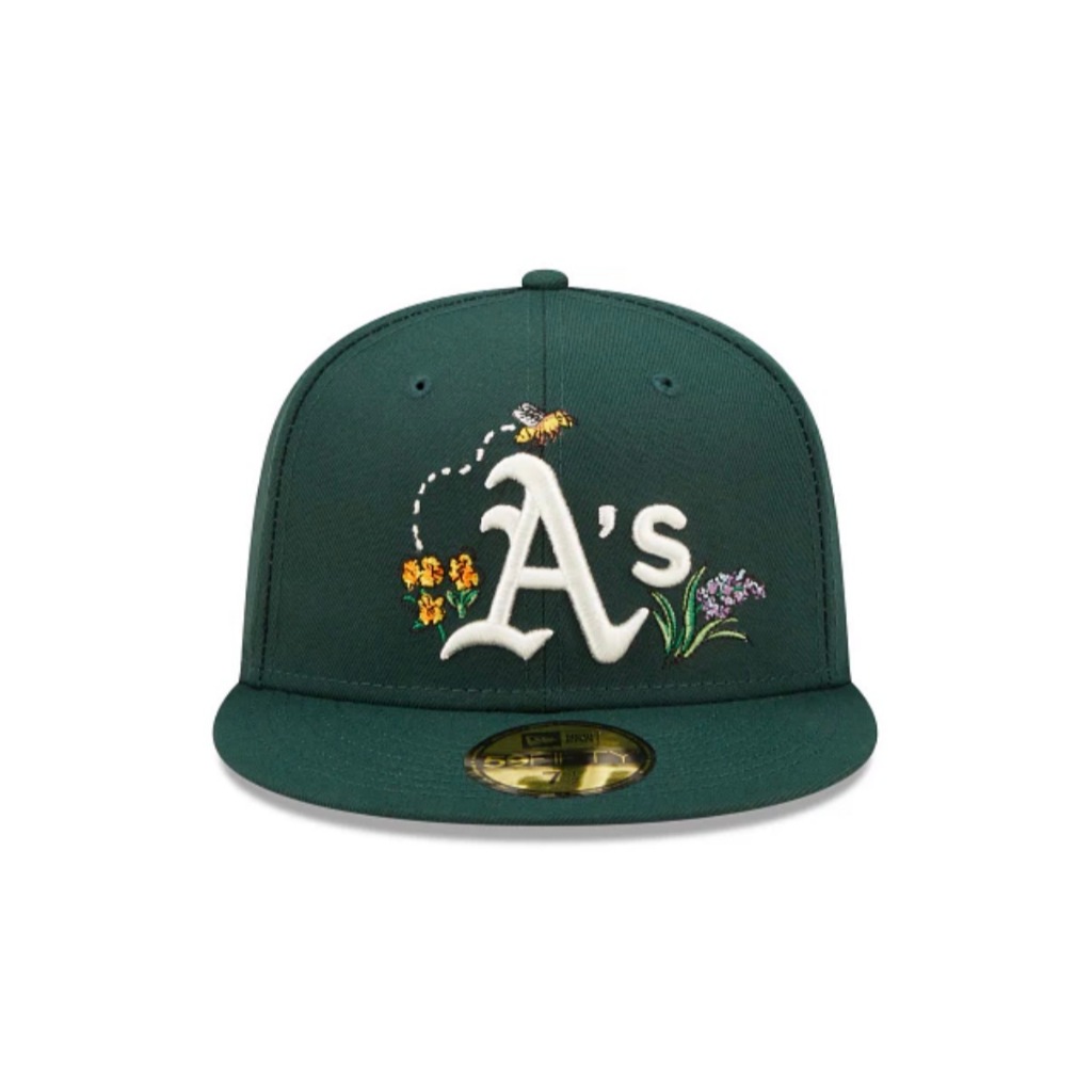 New Era 59Fifty Fitted Green Oakland Athletics Watercolor Floral Bottom
