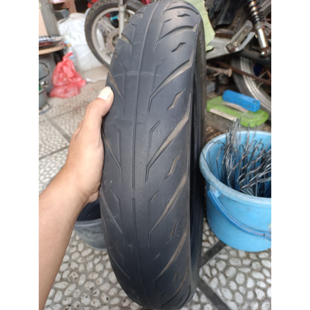 Ban copotan merk Swallow ukuran 120/80 ring 18 tubeless r18 tubles 120/80-18Kondisi bagus tebal 80%,