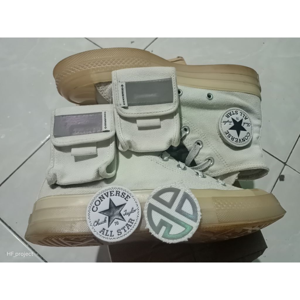 converse x lay zhang .glow in the dark. size 37/38 like new