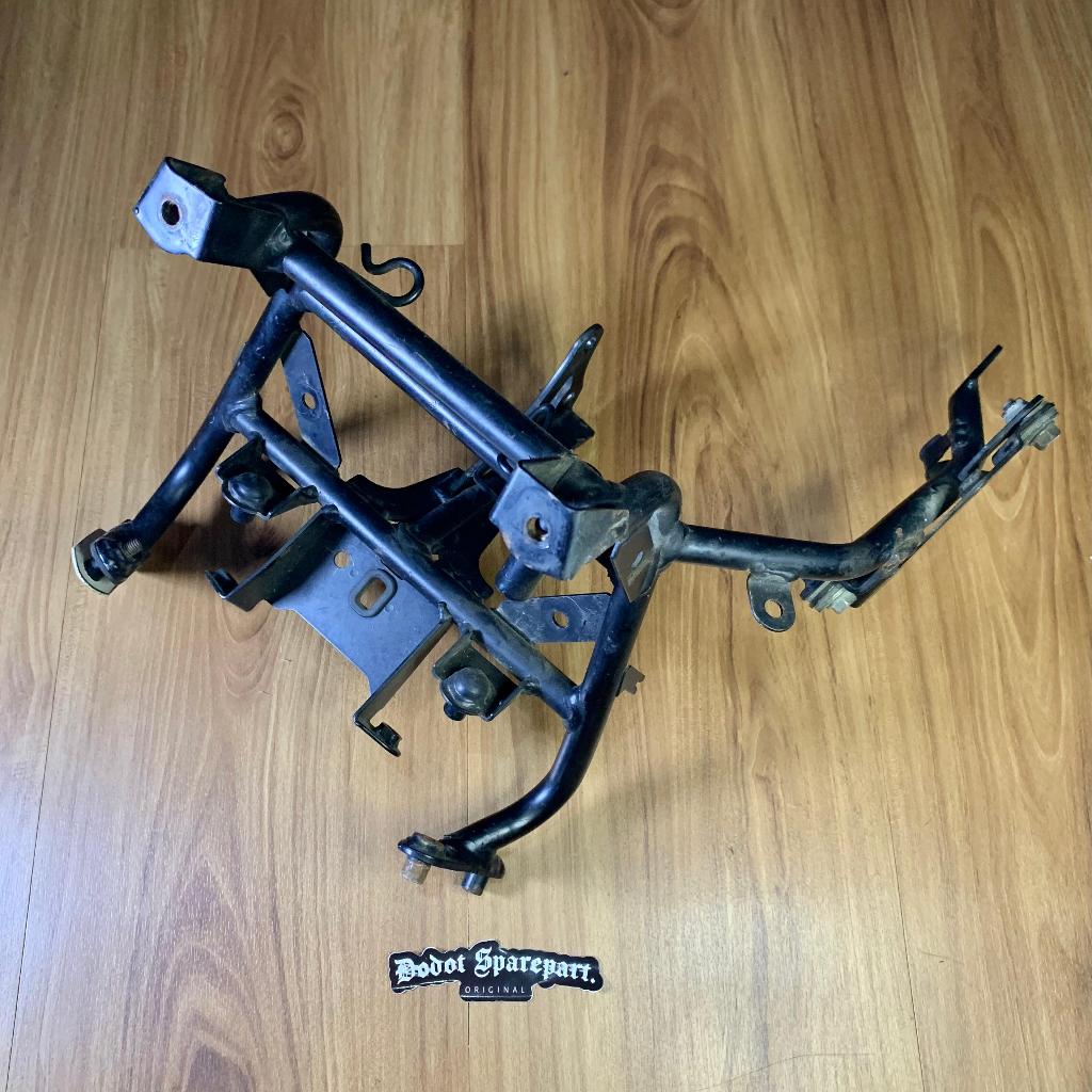 Breket Besi Fairing Dudukan Lampu Depan Ninja Rr Mono/ Ninja Z250 SL Original Copotan