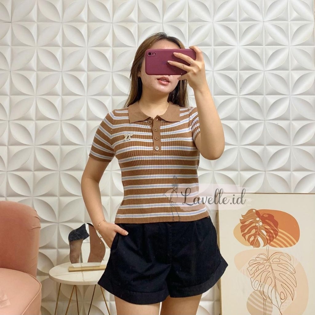 LAVELLE Titan Button Knitwear TP Lengan Pendek