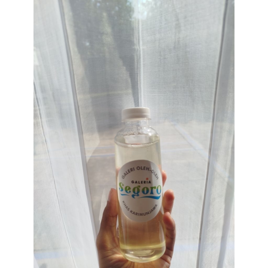 minyak goreng dari kelapa asli karimunjawa 250ml