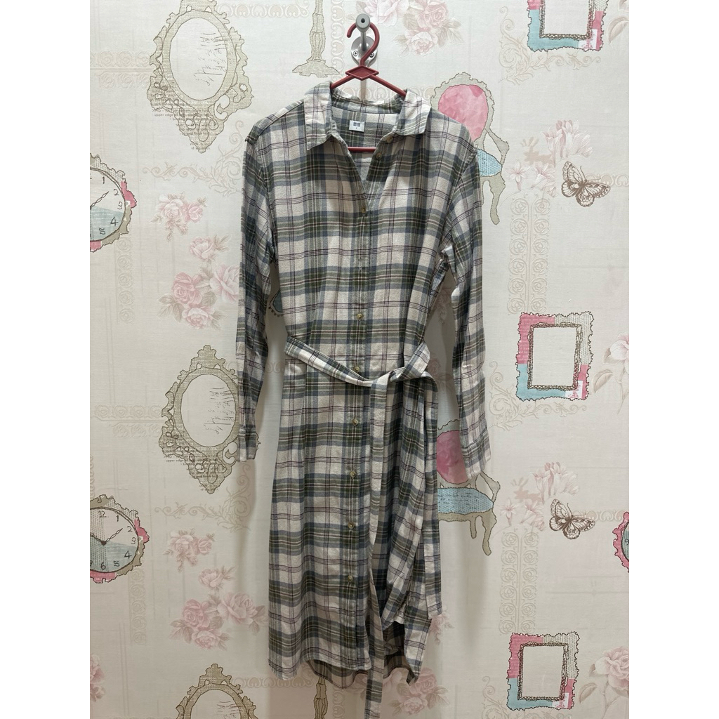 UNIQLO dress ukuran S PRELOVED