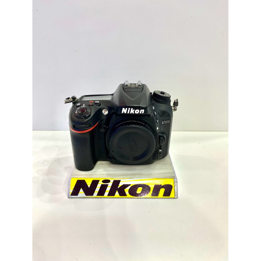 Nikon D7200