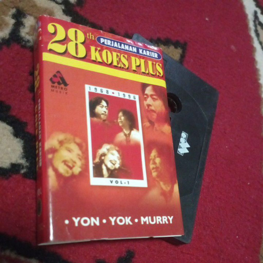 Kaset 28 thn Koes Plus vol 1