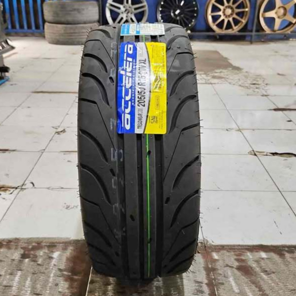 BAN SEMI SLICK 205 50 R15 ACCELERA 651 SPORT