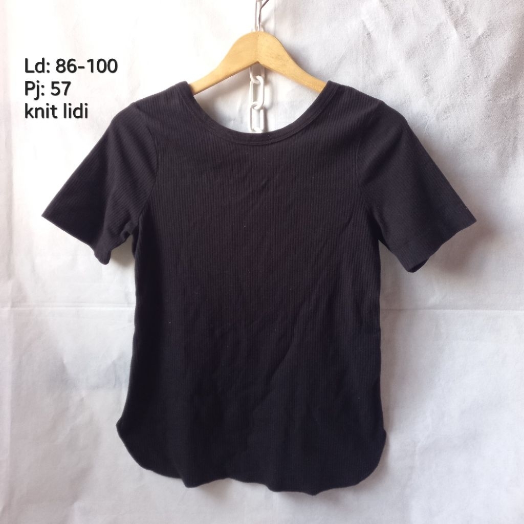 ADAM ET ROPE BLOUSE KAOS KNIT HITAM