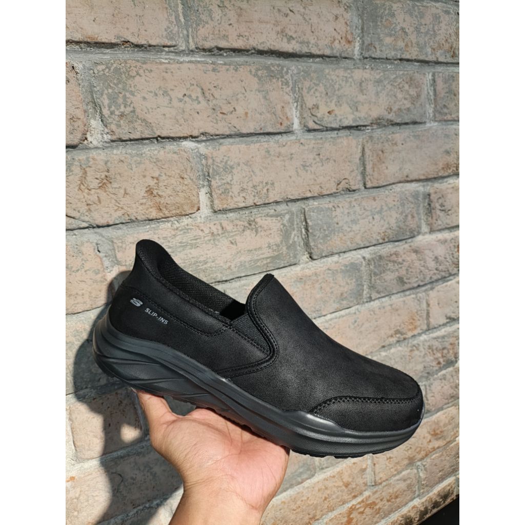 SEPATU SKECHERS SPORT EQUALIZER 6 MEN/BOBS B LITE