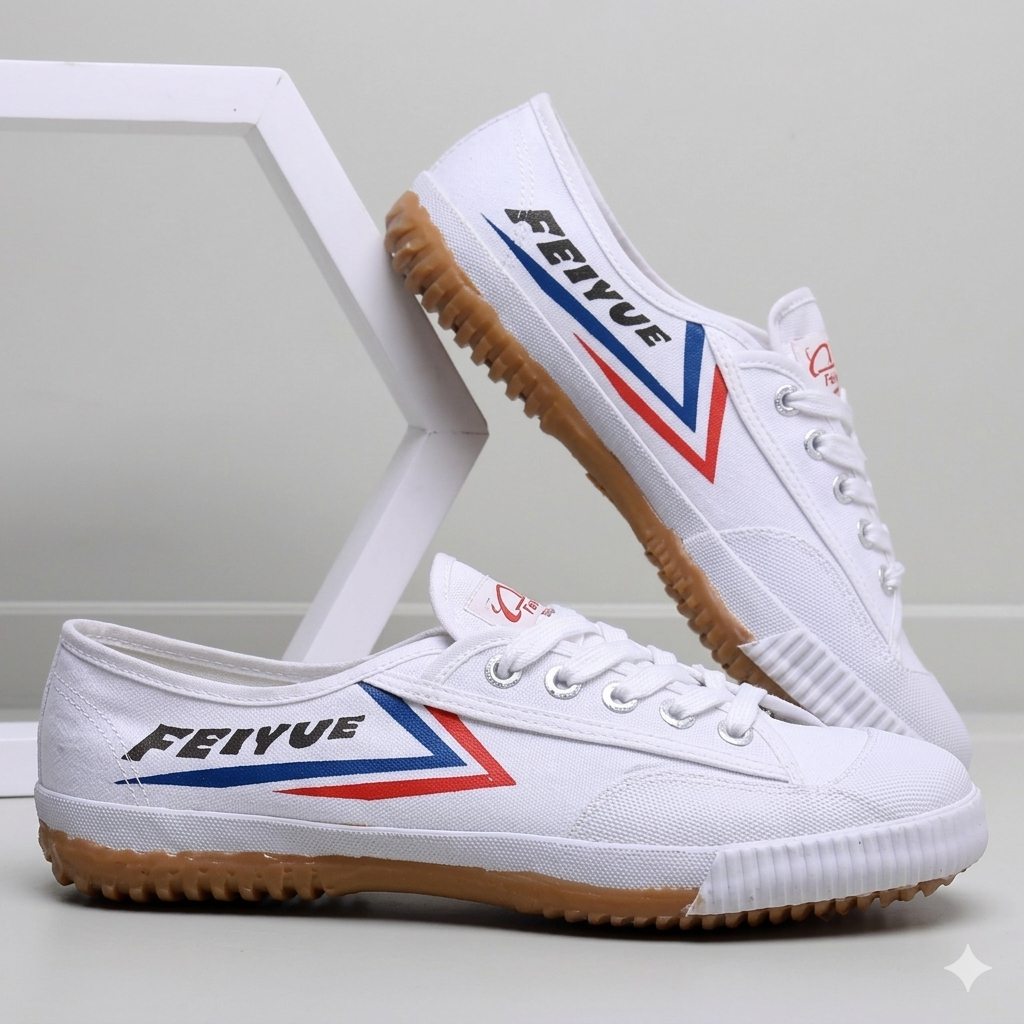 Sepatu Wushu Feiyue Latihan Kungfu Wingchun Taekwondo Karate Ringan Tahan Lama Putih Hitam