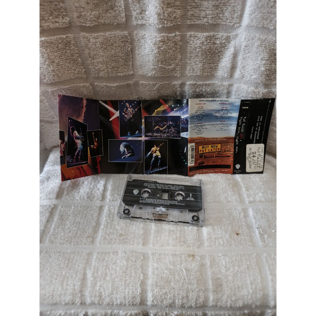 yhe best of VAN HALEN LIVE RIGHT HERE RIGHT NOW kaset pita