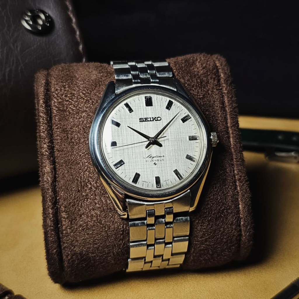 Vintage 1960s Seiko Skyliner Linen All Original Stainless Steel