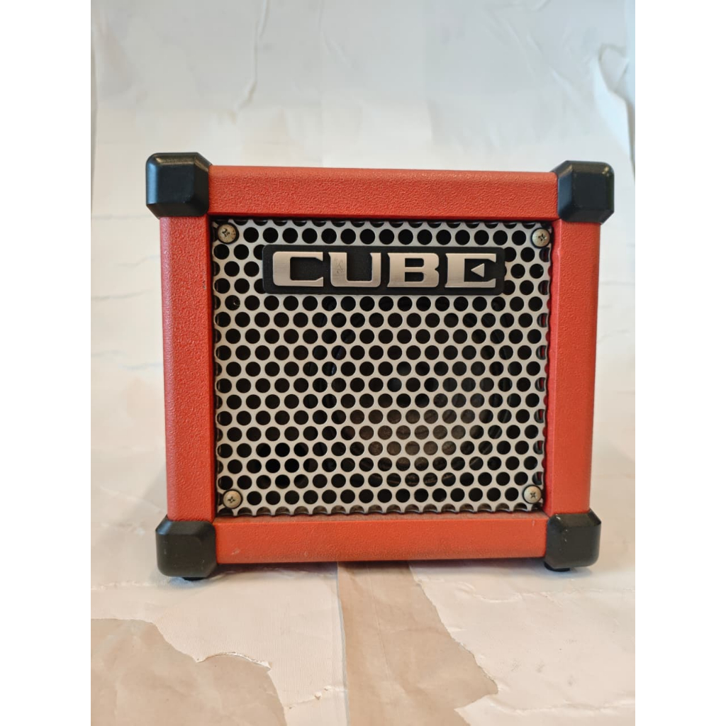 Roland Micro Cube GX Electric Guitar Amplifier Ampli Gitar Listrik 3W Battery Second Portable