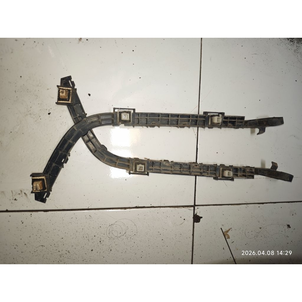 Bracket bemper belakang crv gen 2
