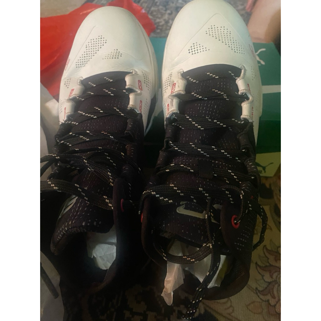 under armour curry 2 NM white black size 42.5 original fullset likenew preloved sekali pake